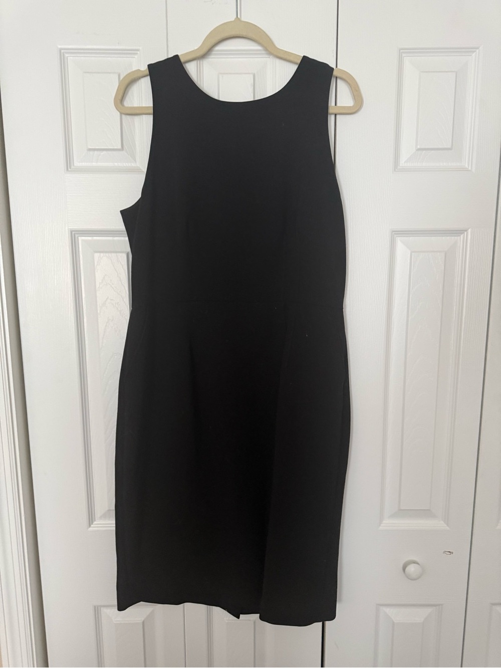LOFT Black Sleeveless Shift Dress